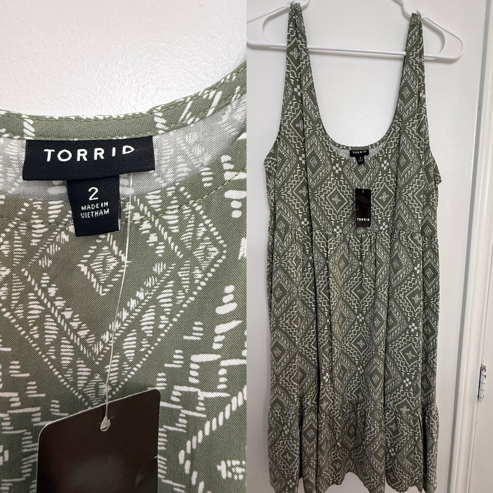 Torrid Sage Geometric Print Tank Top